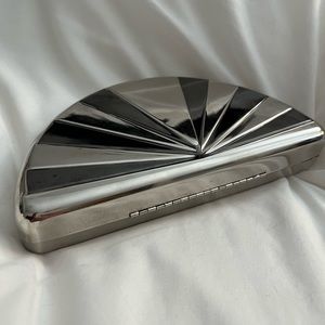 Whiting & Davis Clutch